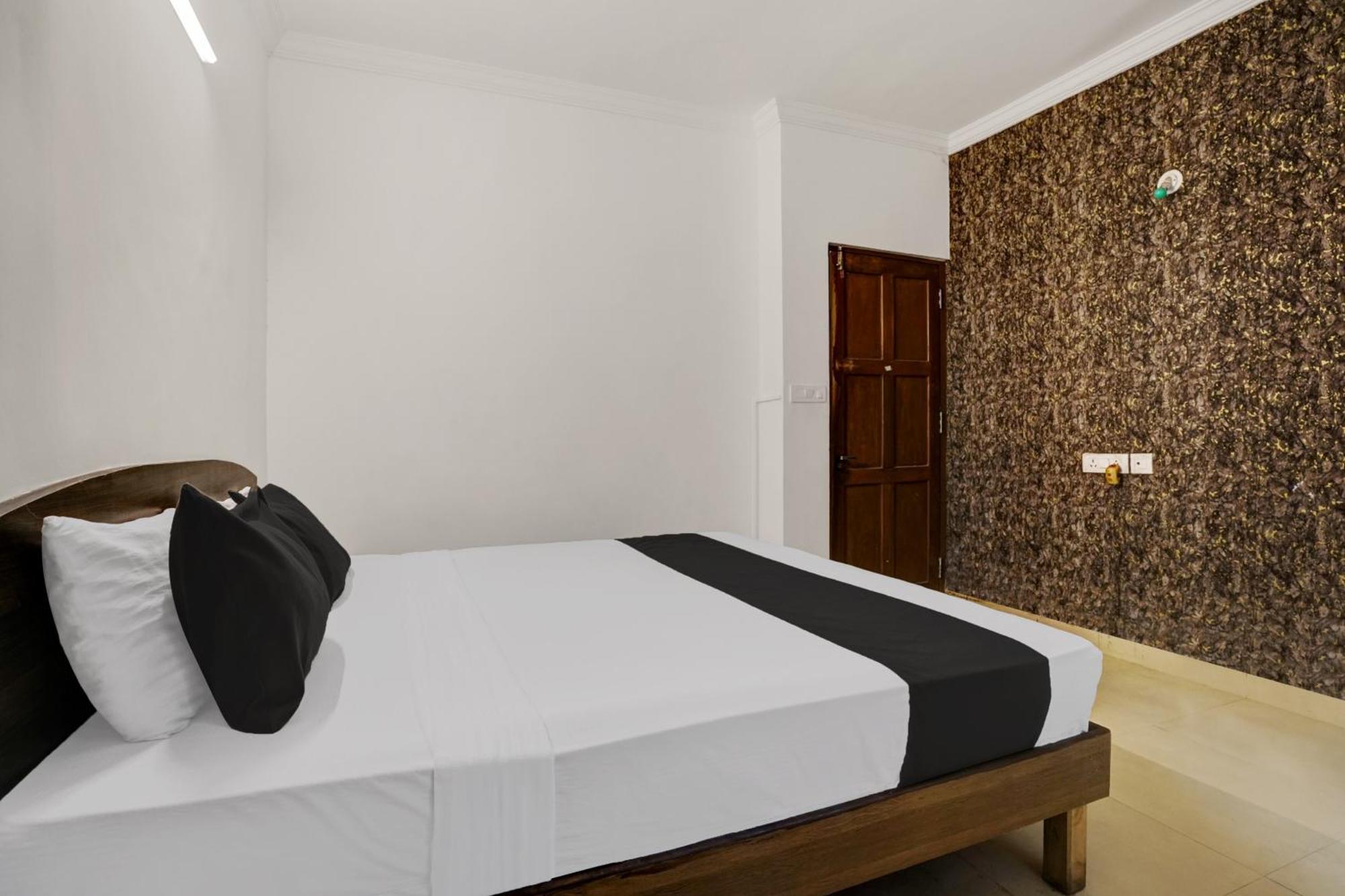 Super Hotel O Porvorim Sangolda Esterno foto